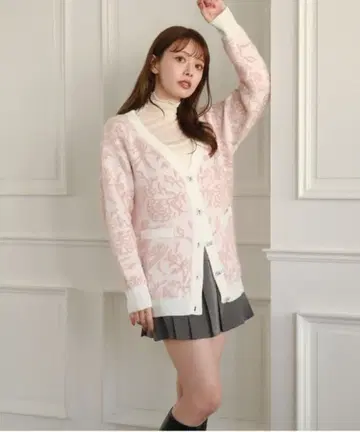 Cheek 비쥬 버튼 꽃무늬 샤기 가디건