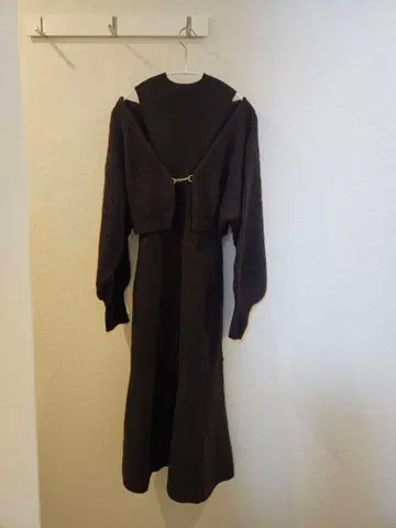 [ 새상품급 ] 체인 가디건 세트 니트 원피스 머큐리 듀오