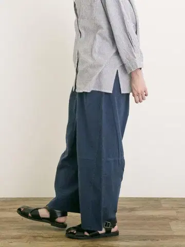 Samansa Mos2 제품 염색 바이오 가공 절개 팬츠 네이비