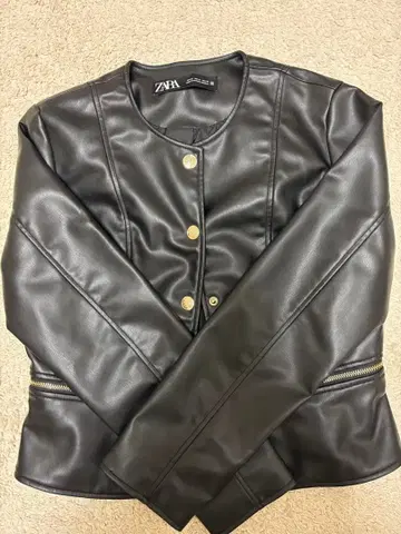 ZARA 블랙 합성 피혁 자켓 M