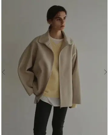 에트레토쿄 멜톤 스탠드넥 리버서블 블루종