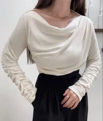 JUNOAH 드레이프 디자인 티셔츠 화이트 M