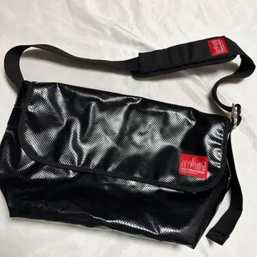레어 새상품급 맨해튼 포티지 PVC 빈티지 메신저 백 블랙