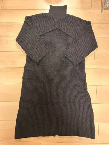 에스트레자 긴팔 니트 원피스