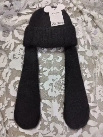 택 포함 새상품 ZARA x Disney 귀달린 니트 모자 M 블랙