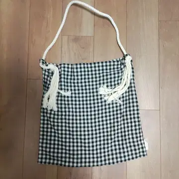 Cathy Callahan 깅엄 체크 백