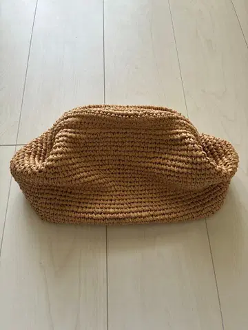 미사용 새상품 COS 클러치 백