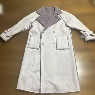 쥬에티 무스탕 보아 코트