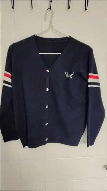 네이비 V넥 가디건