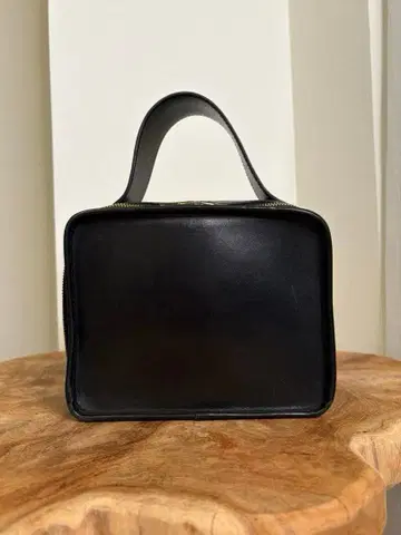 LIFESTYLIST 레더 미니 북 백 천연 가죽 백