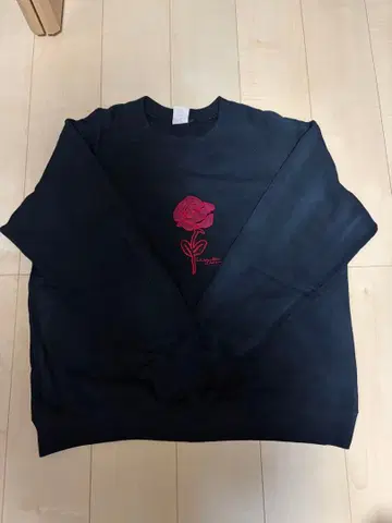 WHO'S WHO gallery 맨투맨