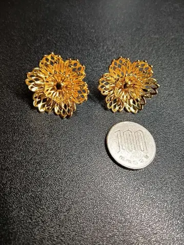 18금 골드 꽃 귀걸이