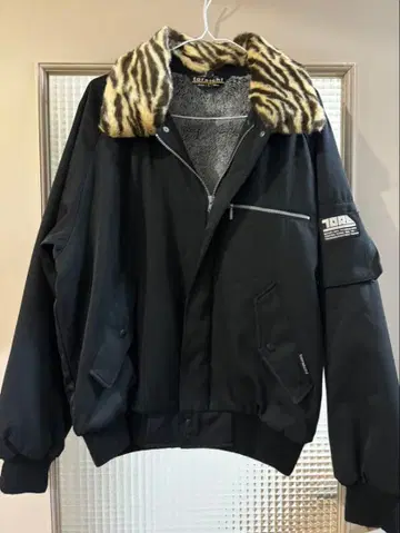 도라이치 도카잔 호랑이 패턴 탈부착 카라 블랙 L 사이즈