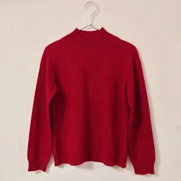 새상품급*laruvix*캐시미어100%*빨간색 터틀넥 스웨터*랄비쿠스