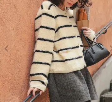 아이보리 블랙 스트라이프 가디건