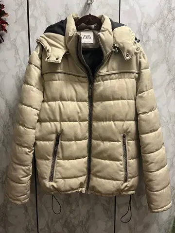 ZARA 베이지 퍼 후드 충전솜 다운 자켓