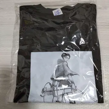진격의 거인 리바이 T셔츠 L사이즈 도쿄역 현재 공개 가능한 정보