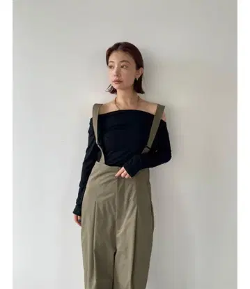 HANNE 서스펜더 트라우저 카키