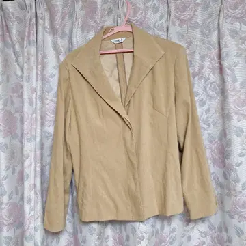 [ 최종 가격 인하 ] Majic 베이지 자켓