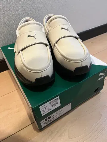 [ 새상품급 ] PUMA 화이트 로퍼 25.0 박스 포함