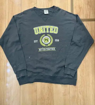 구제 의류 맨투맨 블랙 페이드 그레이