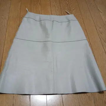페이튼 플레이스 가죽 타이트 스커트 사이즈 9 라이트 그레이