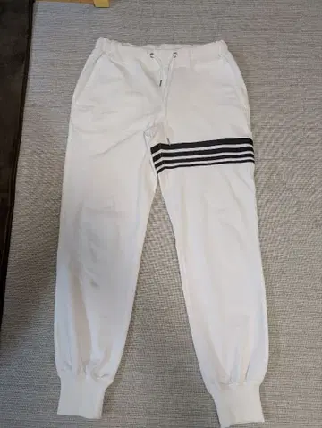 [ 후쿠야마 마사히로 후쿠야마야 ] 라이트 스웨트 팬츠 ( WHITE )