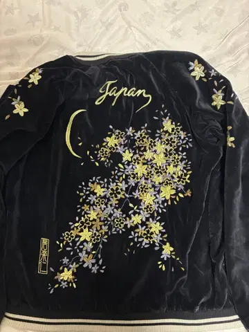 벚꽃 자수 블랙 벨벳 스카잔