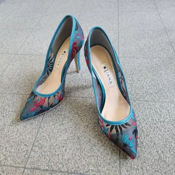 새상품급 DIANA 다이애나 자수 튤 포인트 펌프스 22cm 165