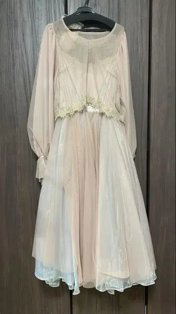 LA BELLE ETUDE 라벨에튀드 원피스 드레스