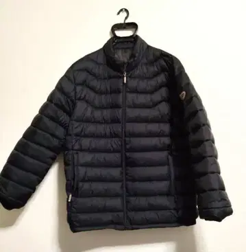 경량 다운 재킷 풍