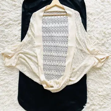 PRISTINE 벌파스 레이스 가디건 아이보리