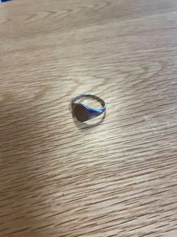 Euro vintage silver signet ring