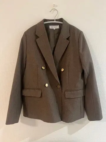 로페피크닉 울 라이크 골드 버튼 자켓 브라운