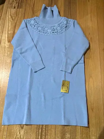 린넨 프로바돌 레이스 장식 터틀넥 튜닉 L