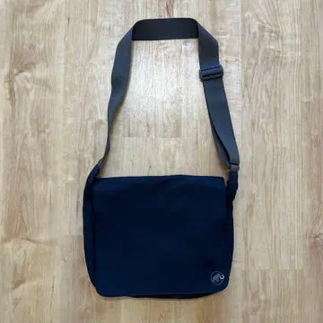 mammut 숄더백 자수 로고 ma1 컬러