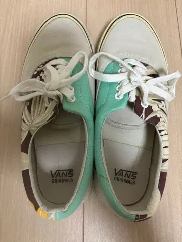 VANS 스니커즈