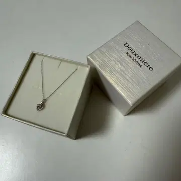 Douxmiere 실버 펜던트 목걸이
