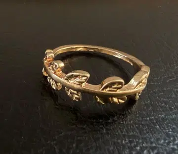 아쉬페프랑스 잎 모티브 골드 컬러 반지 15.5호