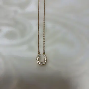 스와로스키 말굽형 크리스탈 목걸이