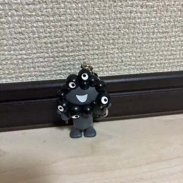 Expo 2025 블랙 미야쿠미야쿠 캐릭터 키링