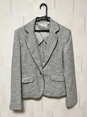 a.v.v 그레이 테일러드 자켓 L 사이즈