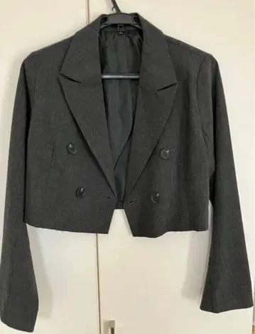 지나시스 숏 테일러드 W 자켓