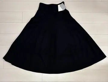 미사용 새상품 택 포함 [ IENA ] 더블 크로스 플레어 스커트