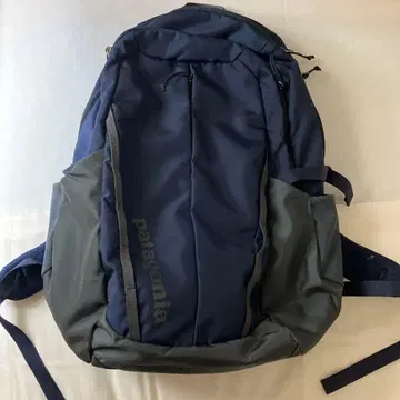 파타고니아 레퓨지오 팩 28리터 백팩 네이비