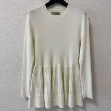 엠프리미어 프릴 니트탑 36 사이즈