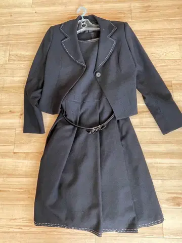 다크 네이비 수트 포멀