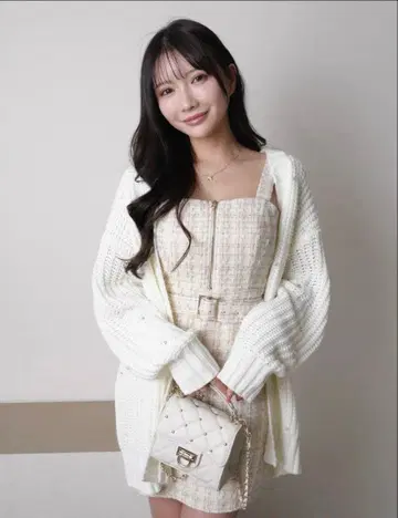 립 서비스 주얼 루즈 니트 가디건 화이트