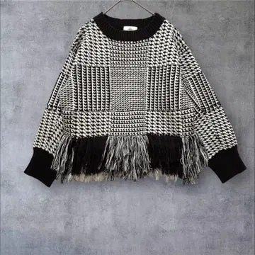 [클레어] 프린지 니트 스웨터 하운드투스 모노톤 블랙 M