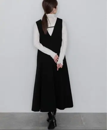 [ UR TECH SMOOTHLUXE ] 울 라이크 플레어 원피스